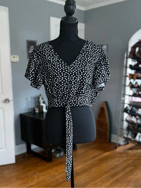 Black and white floral crop top with waist tie